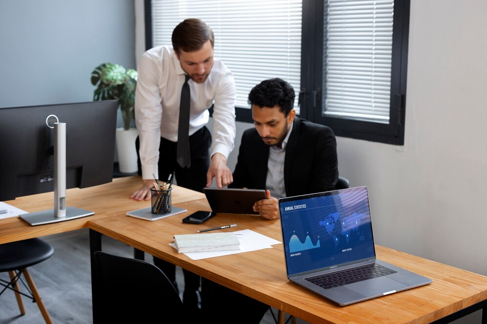 Choosing the Right IB Broker: Factors to Consider